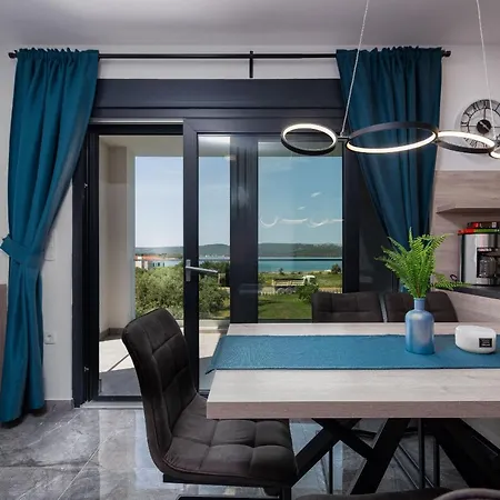 Blue Sky 1 Zadarvillas * Turanj