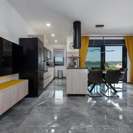 Blue Sky 1 Zadarvillas Villa