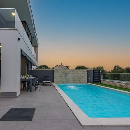 Blue Sky 1 Zadarvillas 빌라 *