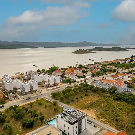 Blue Sky 1 Zadarvillas 빌라 투라니