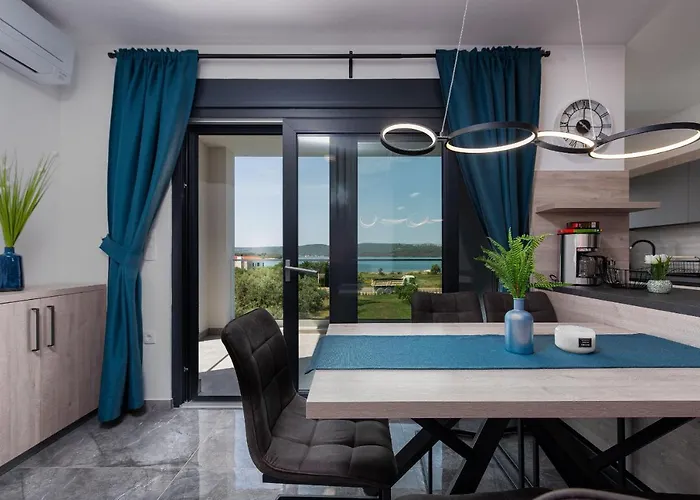 Blue Sky 1 Zadarvillas * 투라니