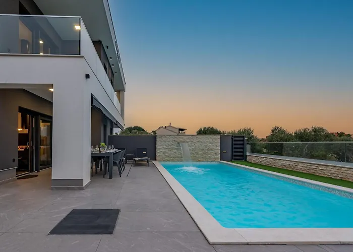 Blue Sky 1 Zadarvillas 빌라 *