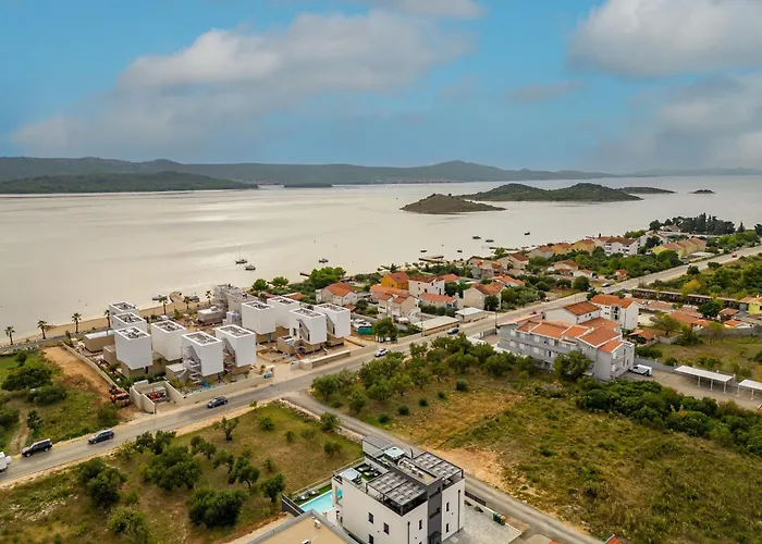Blue Sky 1 Zadarvillas 빌라 투라니